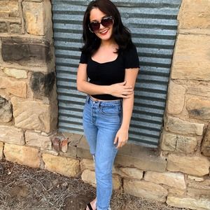 Meet your Posher, Deanna